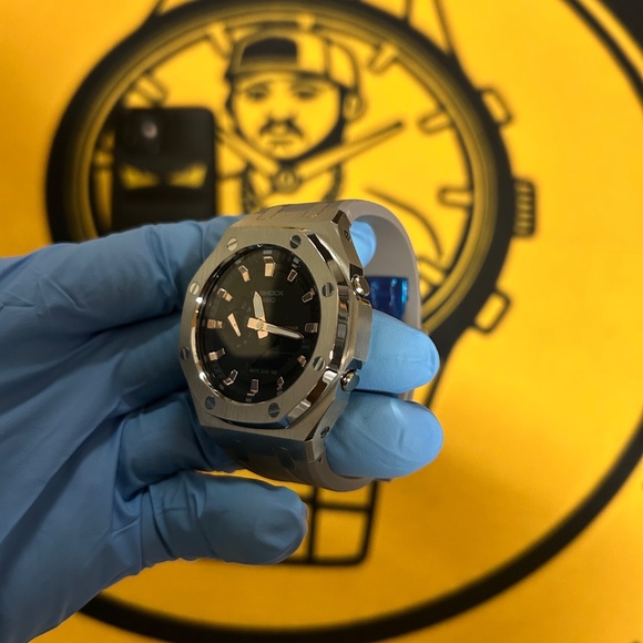 Casio G-Shock GA-2100 “CasiOak” – Silver Mod, Analog-Digital Watch, Custom Bezel - Picture 3 of 10